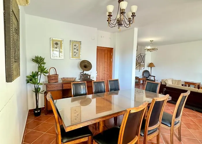 Villa Luxury 5br With Sea View & Garden In Einbay Ain Sukhna