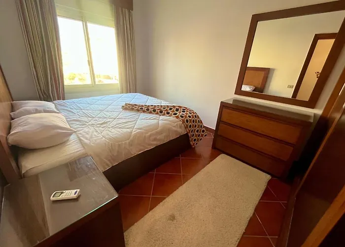 Luxury 5br With Sea View & Garden In Einbay Villa *