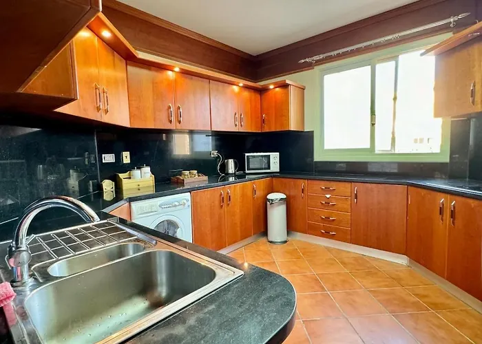 Luxury 5br With Sea View & Garden In Einbay Ain Sukhna
